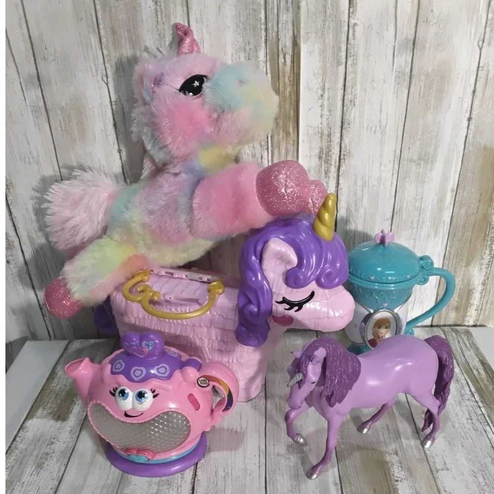 Unicorns Play Tea Set Castle Toy Lot Princess Fairy Magic Rainbow and a plushie